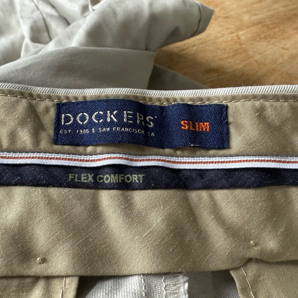 Dockers Slim Fit Chinos - Tan
